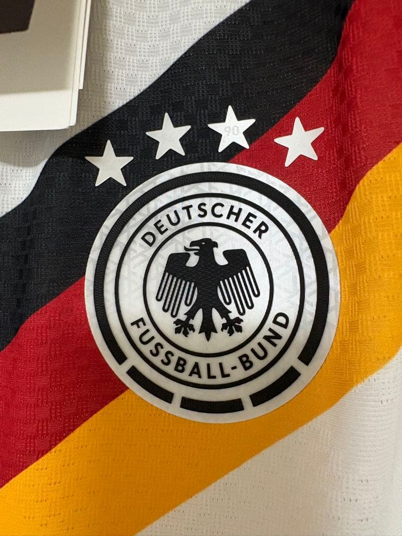 adidas 2026W杯ドイツ代表 ホームユニKIMMICH 6番