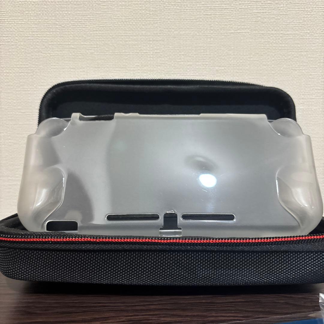 NINTENDO SWITCH LITE ブルー　ケース、フィルム付き
