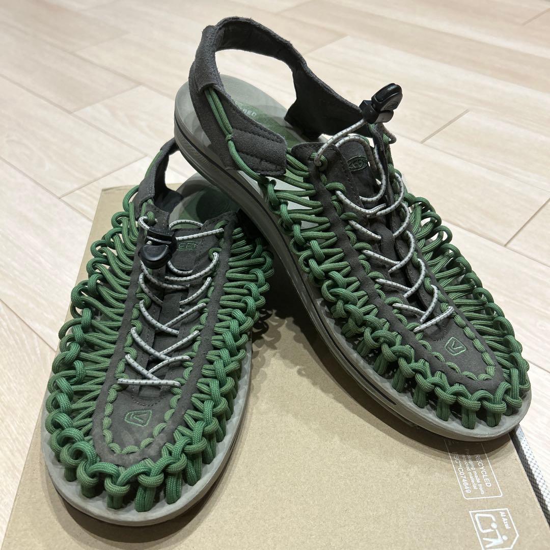 【スクエアパンツさま専用】大きいサイズ　keen ユニーク