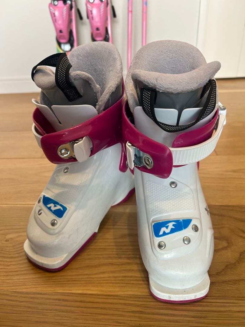 スキー板、ストック、ブーツ3点セット