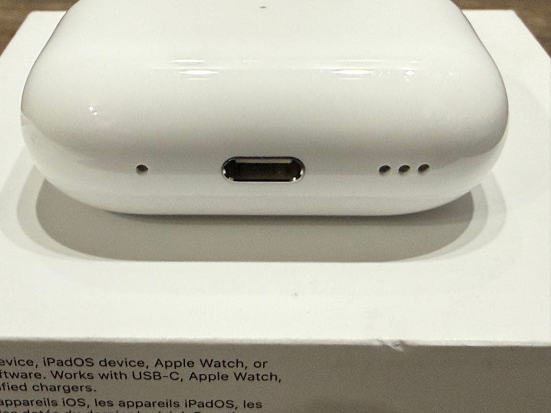AirPods Pro 2 MagSafe 充電ケース(USB-C) 付き