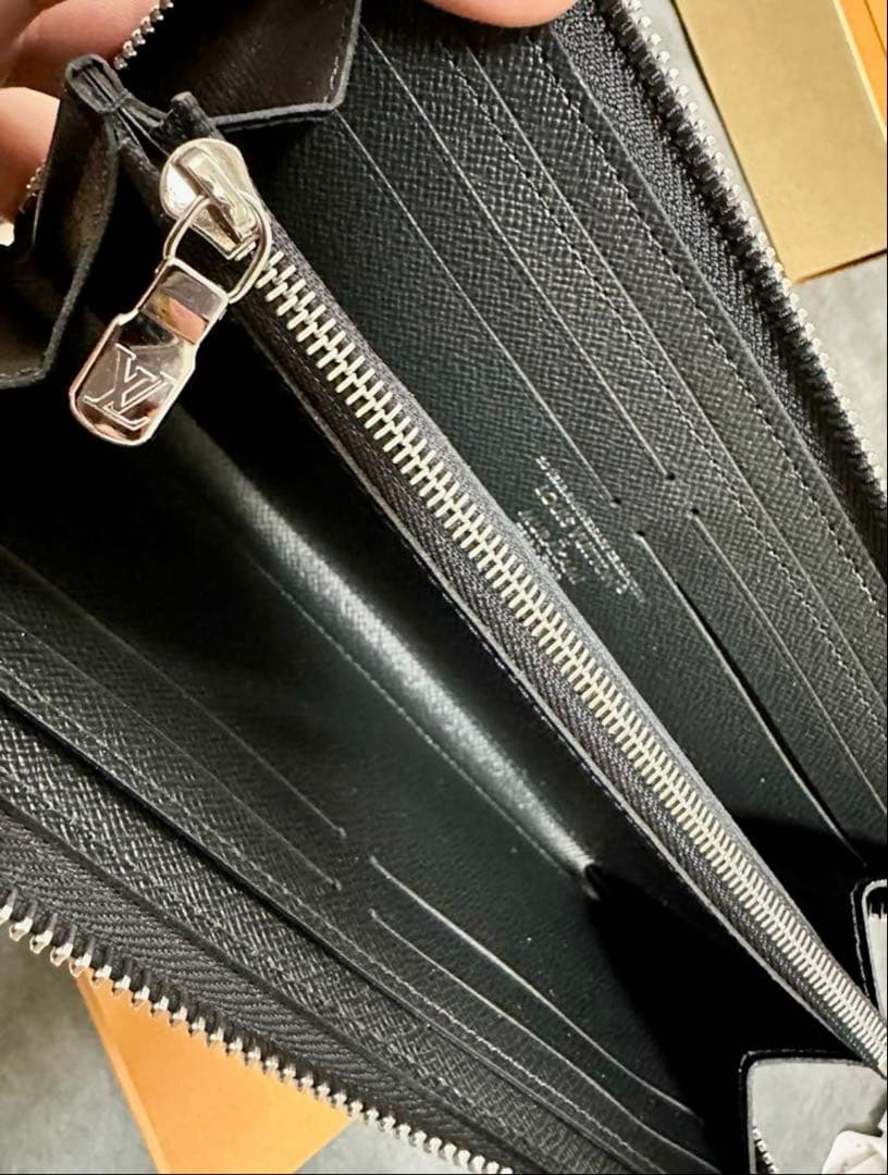 ルイヴィトン 村上隆　長財布