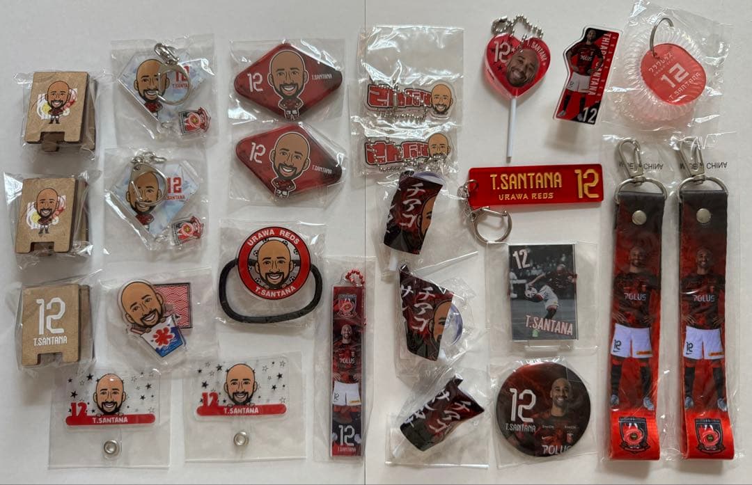 浦和レッズ　スタジアムガチャセット　チアゴサンタナ