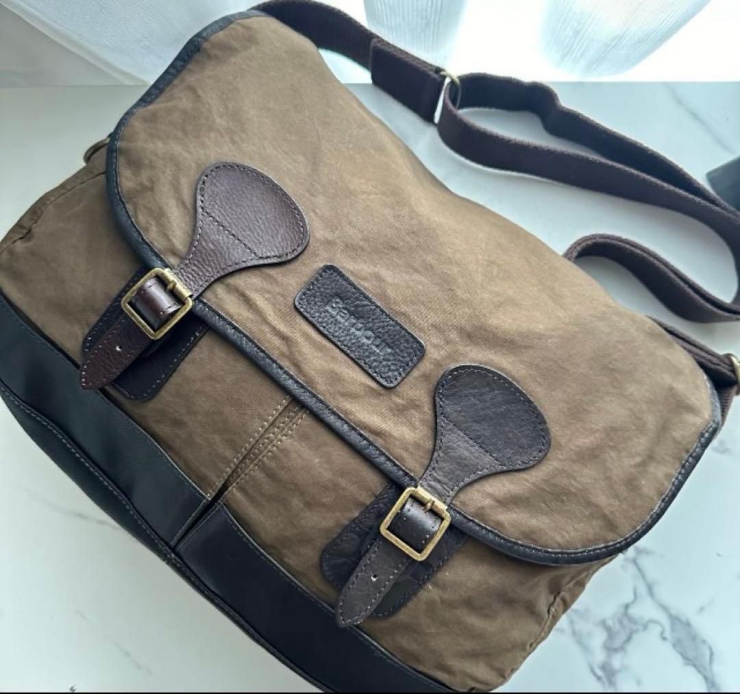 美品！　barbour バブアー　ショルダーバッグ