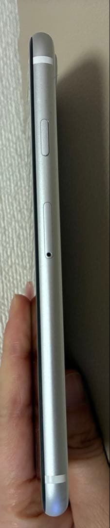 【美品・カメラ難あり】iPhone SE2 128GB SIMフリー