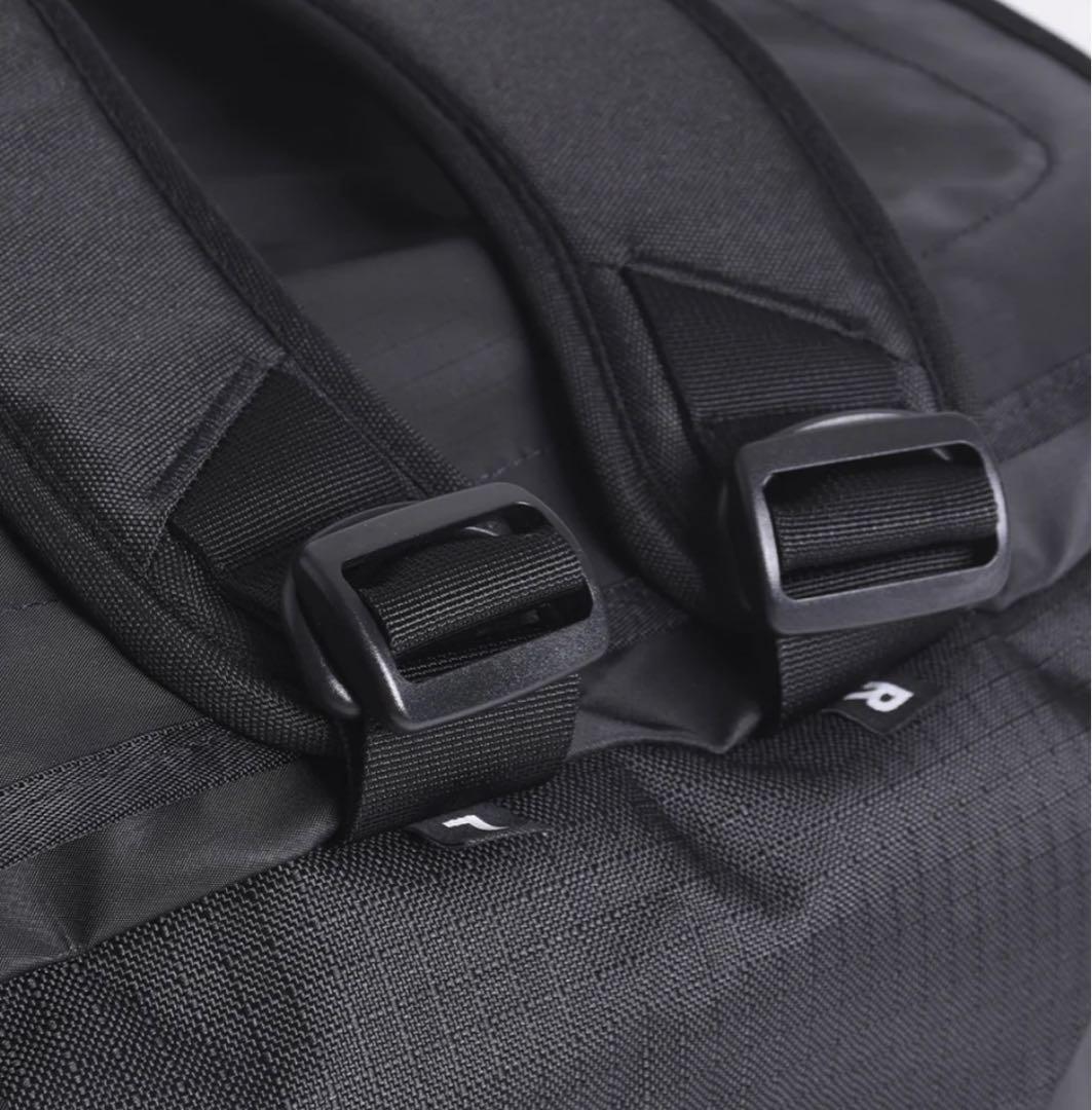 【極美品】patagonia ブラックホールダッフル55L Black