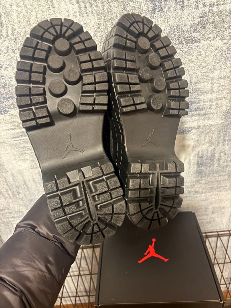 NIKE ナイキ エアジョーダン ブルックリン 25（US8）