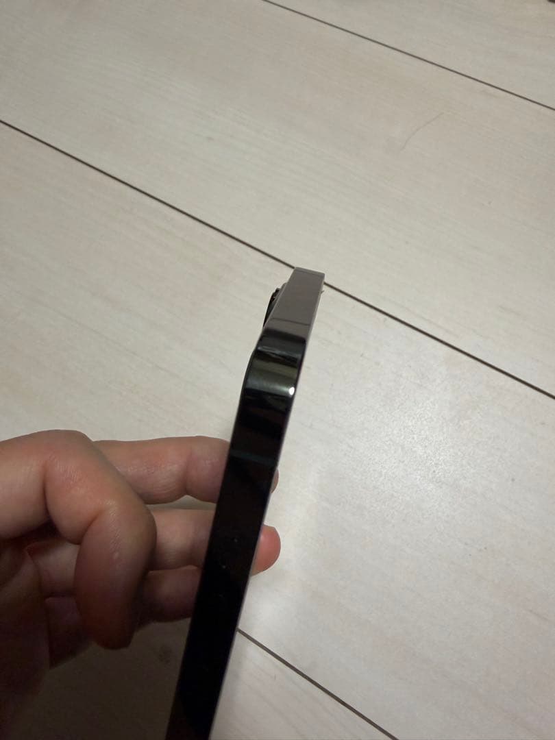 サボ　Apple iPhone 13 Pro グリーン（超美品）