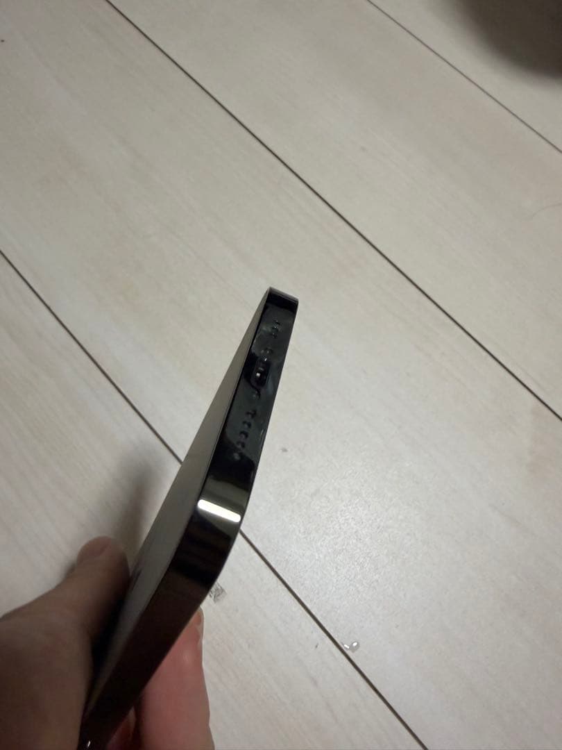 サボ　Apple iPhone 13 Pro グリーン（超美品）