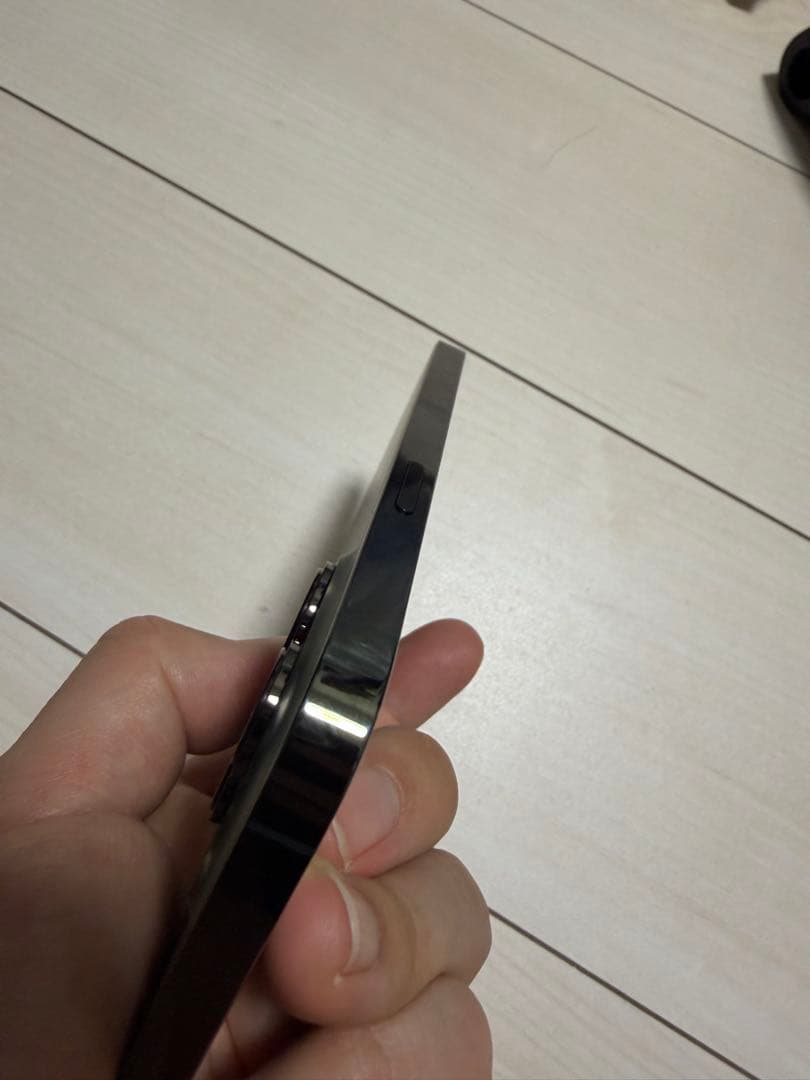 サボ　Apple iPhone 13 Pro グリーン（超美品）