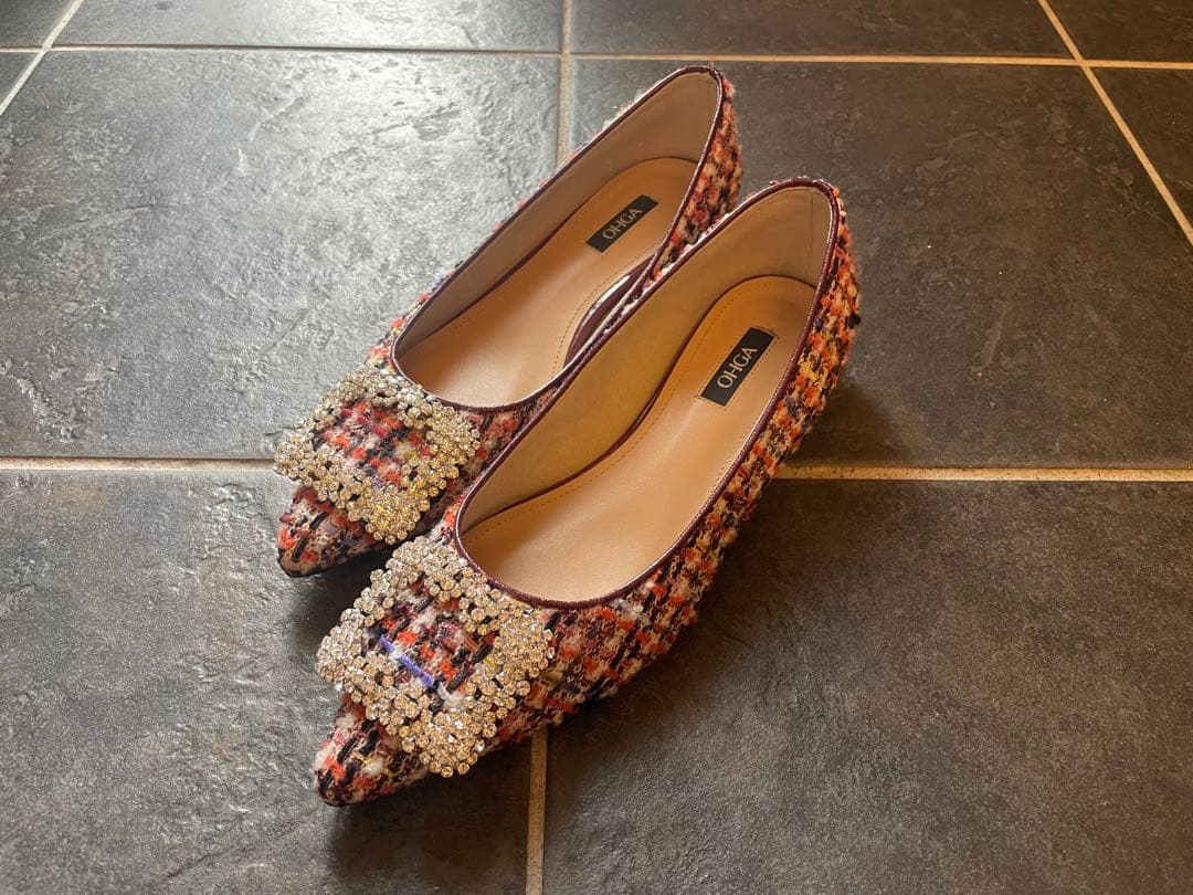 OHGA フラットシューズ ビジュー付き