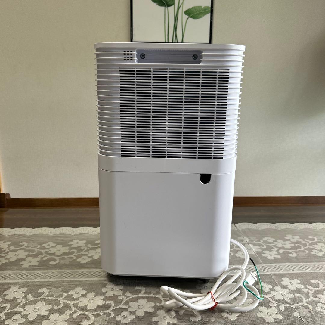 美品　湿気とり　ベルソス イオン機能付きコンプレッサー式除湿器　2022年製