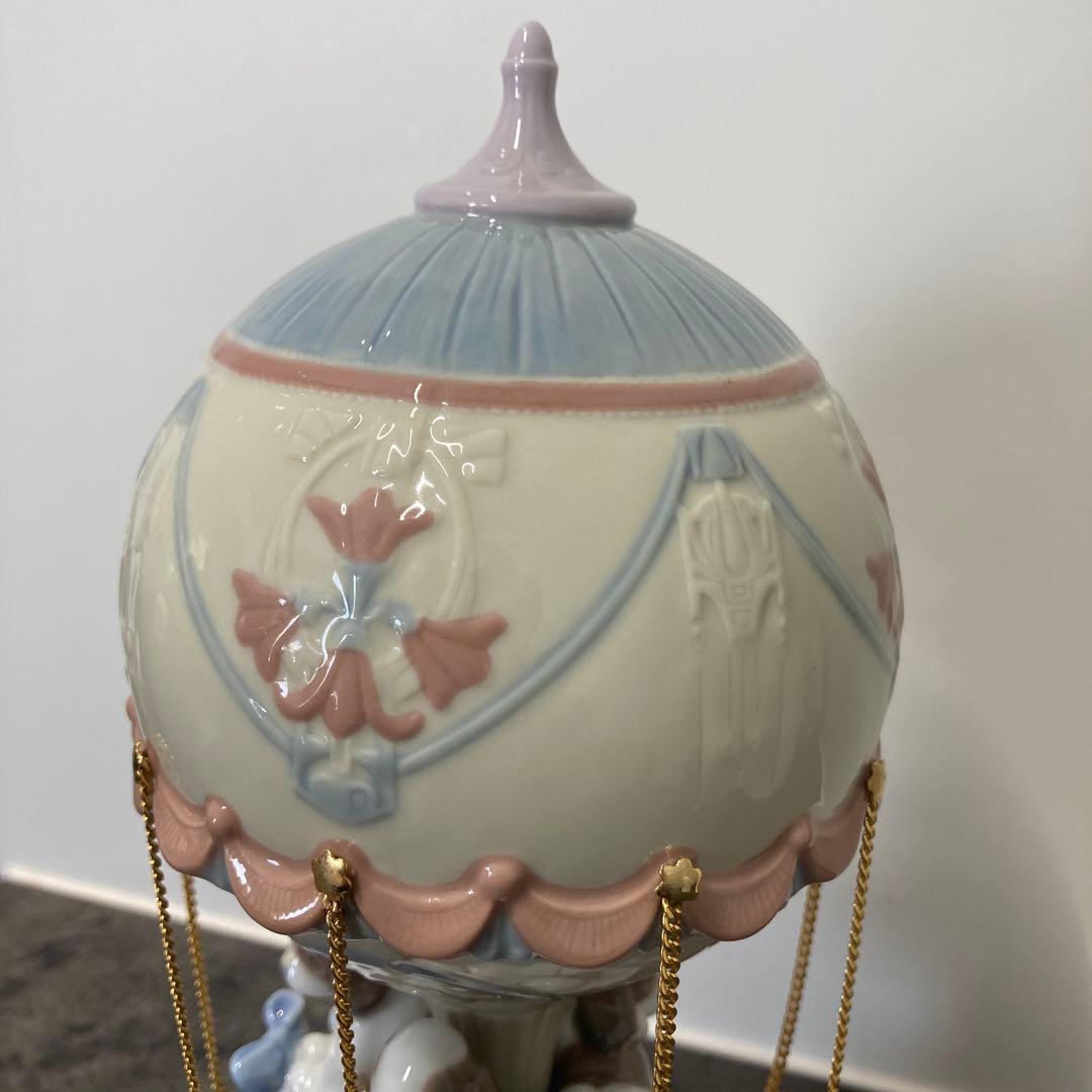 【極美品】 リヤドロ Lladro フィギュリン 気球で上がって 6524 犬