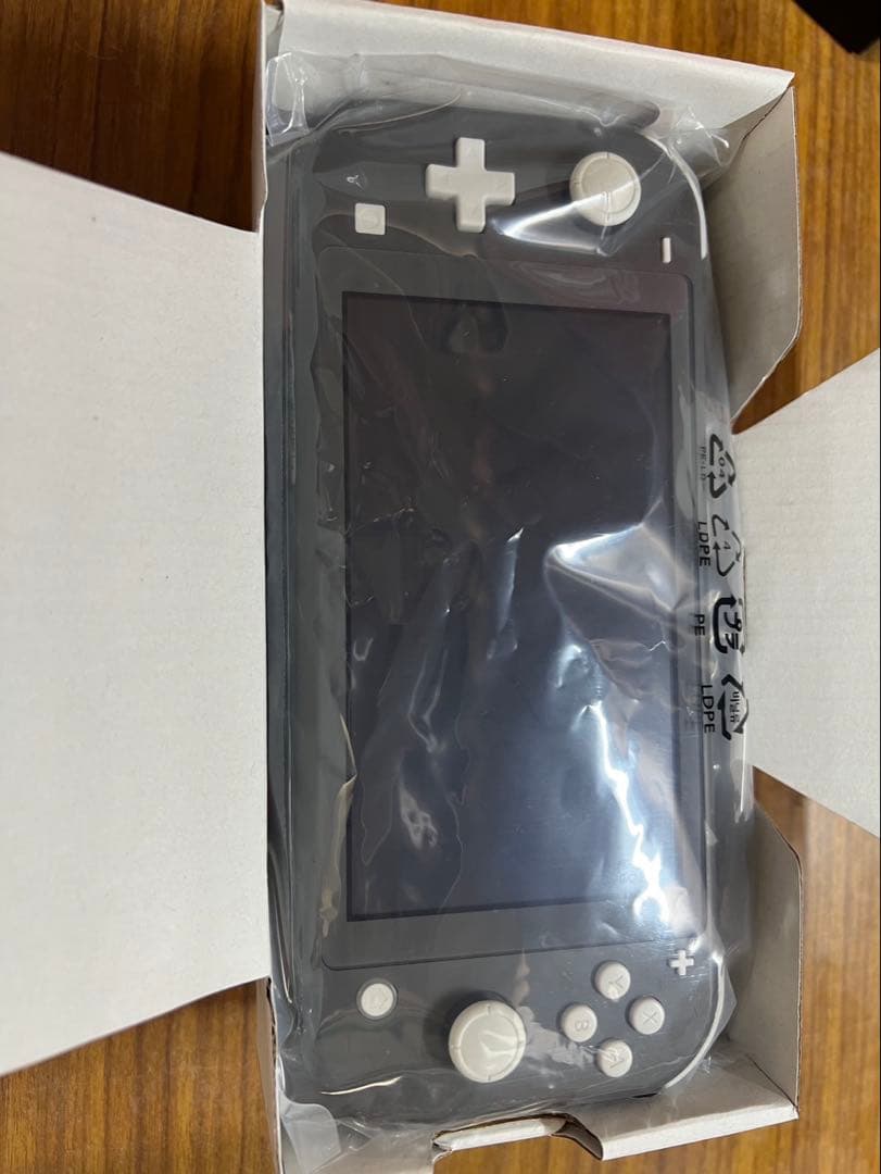 Nintendo Switch Lite 本体箱SDカード125GBイヤホン付き