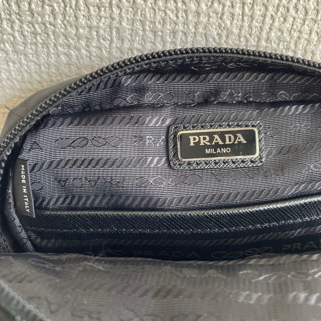 プラダ クラッチバッグ セカンドバッグ ポーチ ナイロン ロゴ 三角プレート
