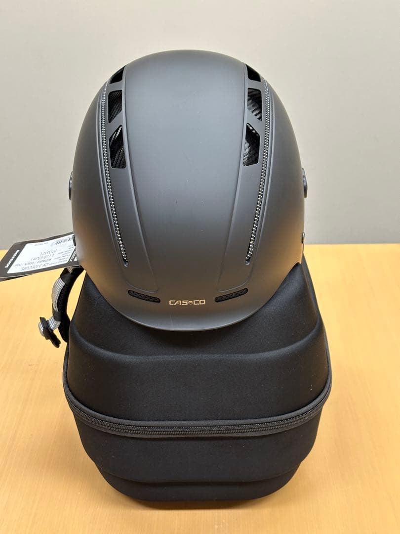 カスコCASCO　スキーヘルメット新品未使用Ｌサイズ