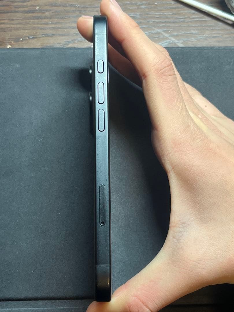 iPhone16 128GB ブラック　動作正常