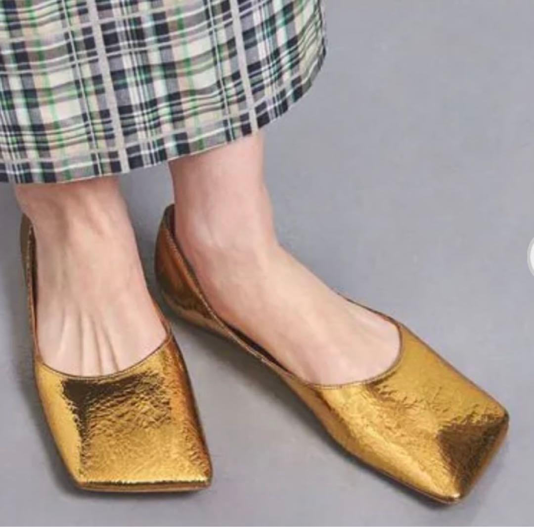 【美品】〈PIPPICHIC〉LINDA スクエア フラットシューズ