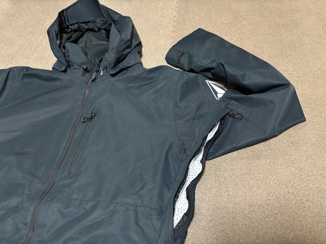 【中古美品】　Lサイズ VOLCOM ウェア上下セット ZIP-TECH