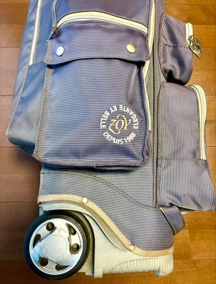 Zoy キャスター&ハンドル付きキャディバッグ