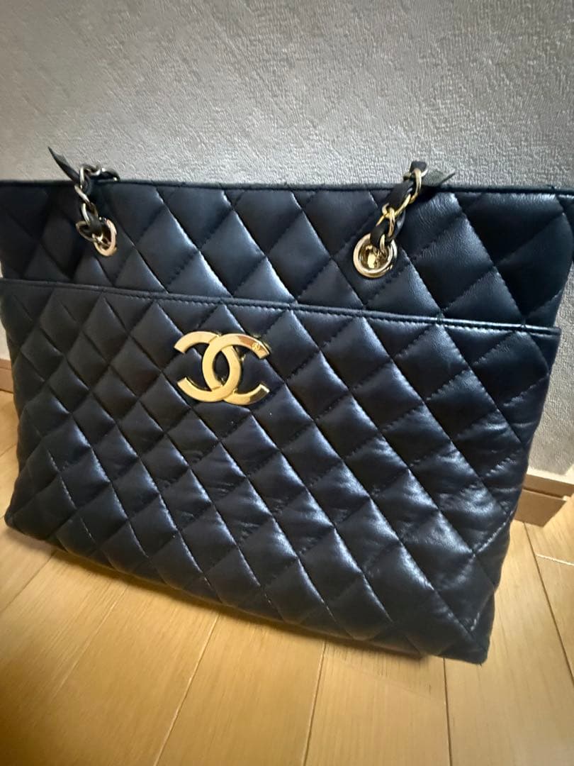 さ*ん様 CHANEL 黒 キルティング ショルダーバッグ