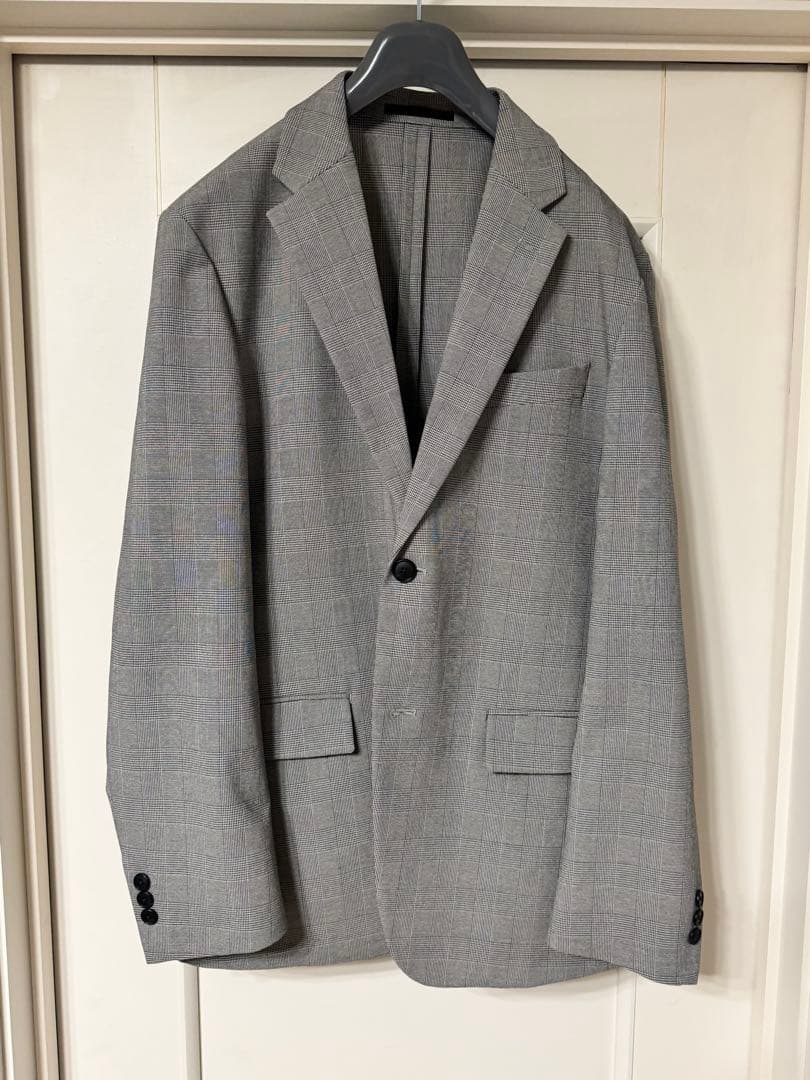 ユニクロ感動ジャケット4着セット グレー、ダークグレー、ネイビー、チドリLサイズ