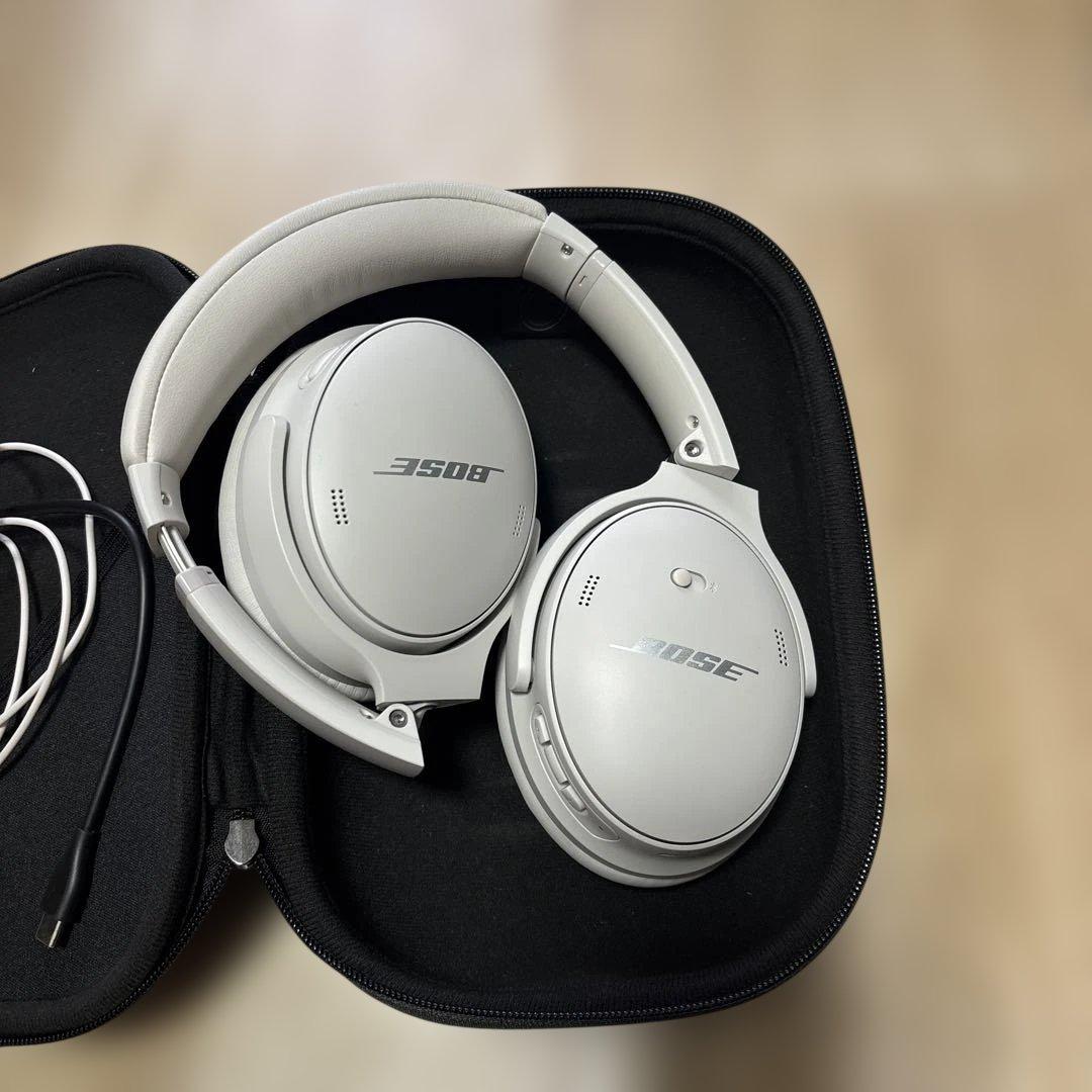 Bose quiet comfort45 ワイヤレスヘッドホン ホワイト