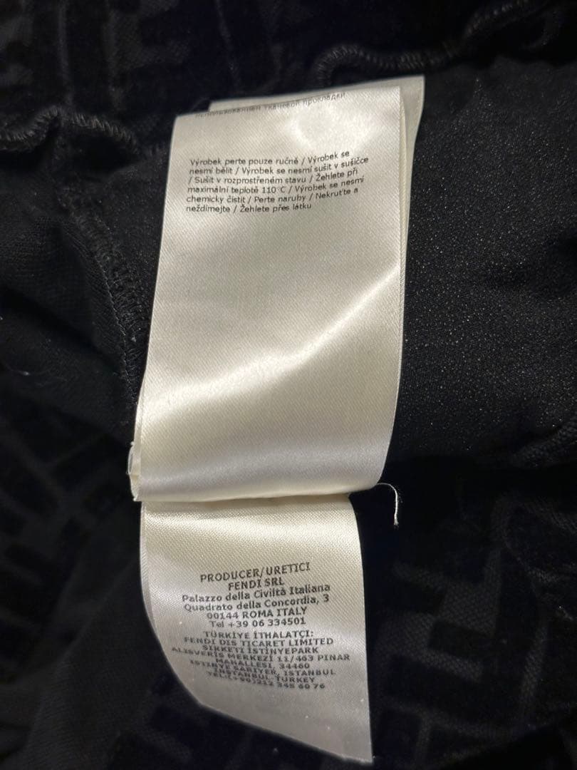 今月末出品終了 FENDIフェンディ　セットアップ　上（XS）下（44 S）