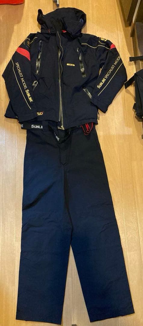 ケ*イ様 サンライン　フィッシングスーツ(上下セット) その他色々セット　【お買