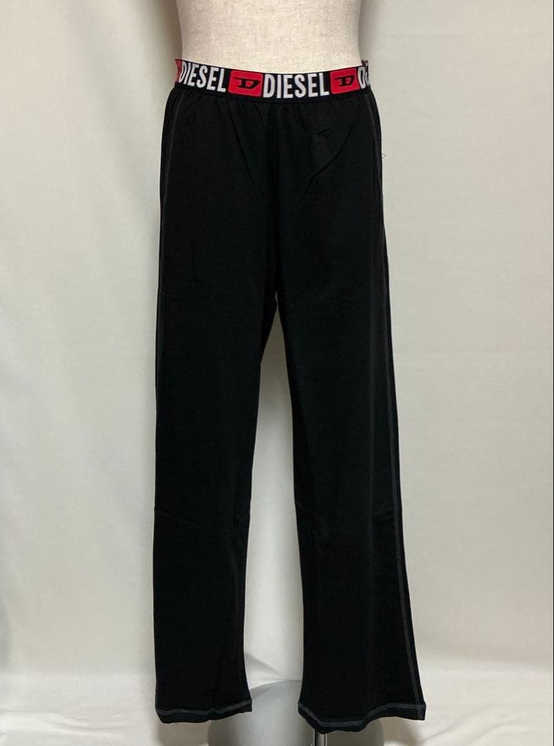 洗練されたデザイン　DIESEL　SET-NOLAN-D-CORE ブラック　M