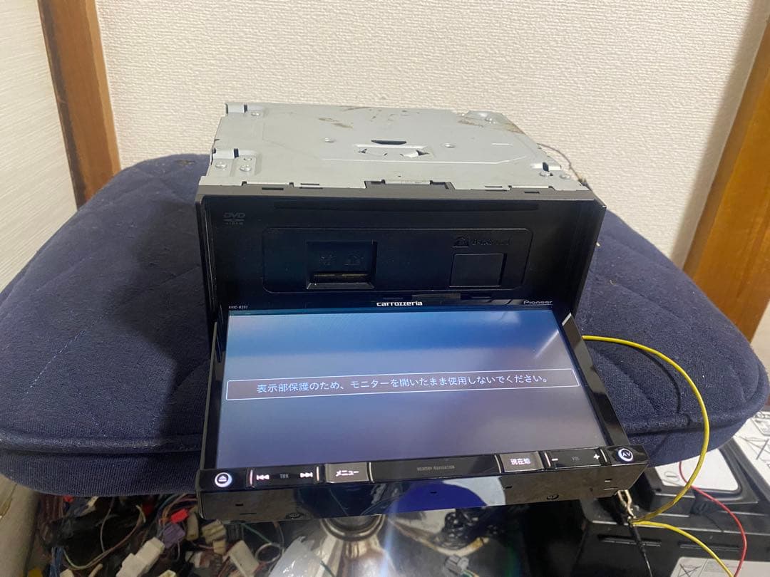 カーナビ carrozzeria AVIC-RZ07