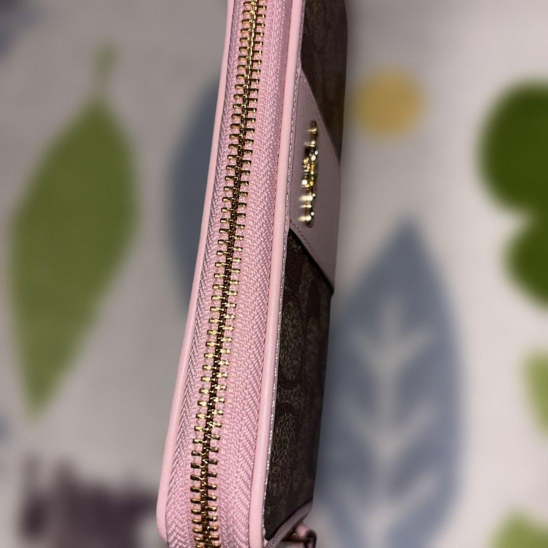 未使用品　COACH ロゴストライプ 長財布 ブラウン/ピンク