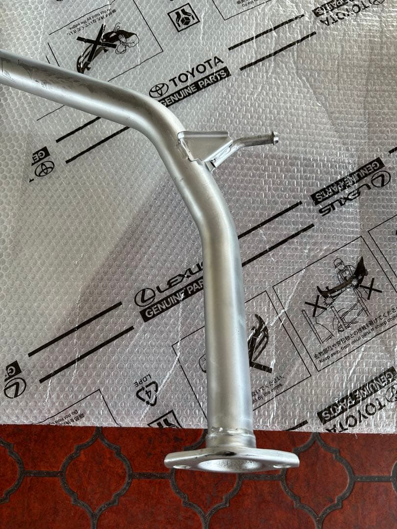 トヨタ50プリウス 純正マフラー