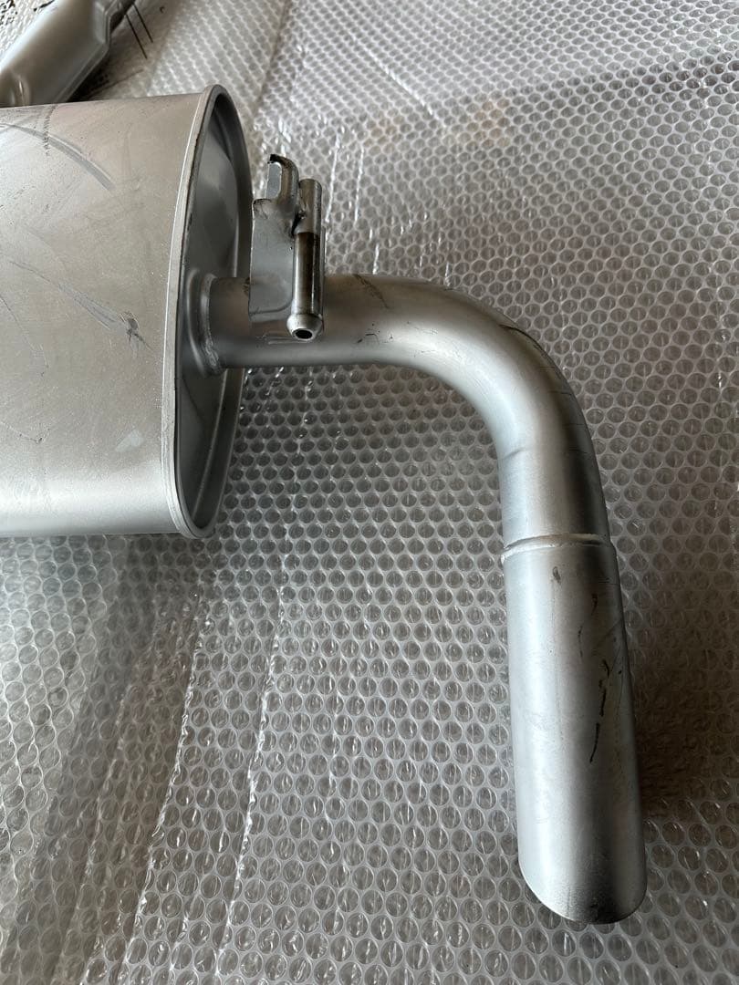 トヨタ50プリウス 純正マフラー