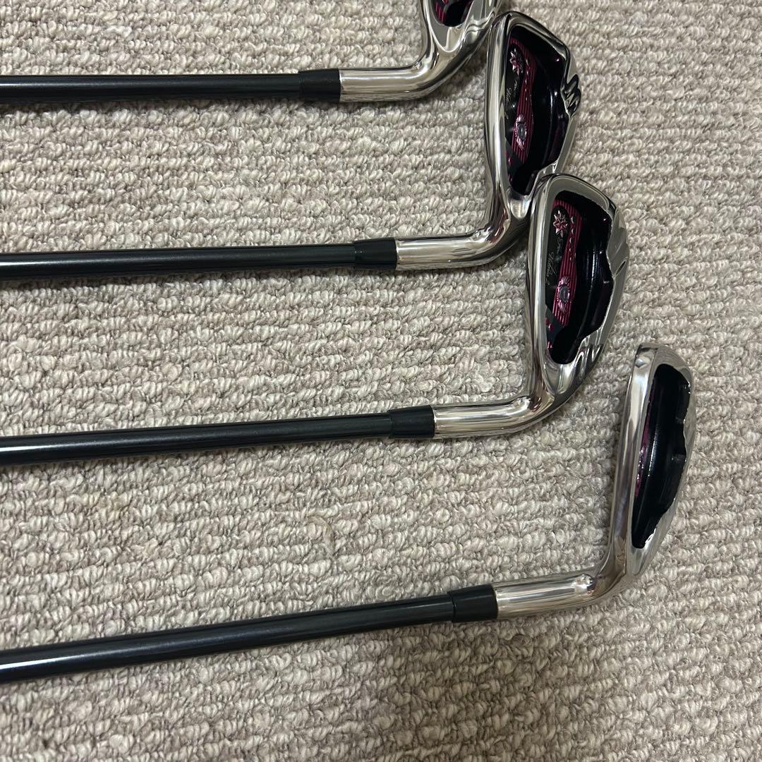 イエローゴルフバッグとクラブセット　レディース