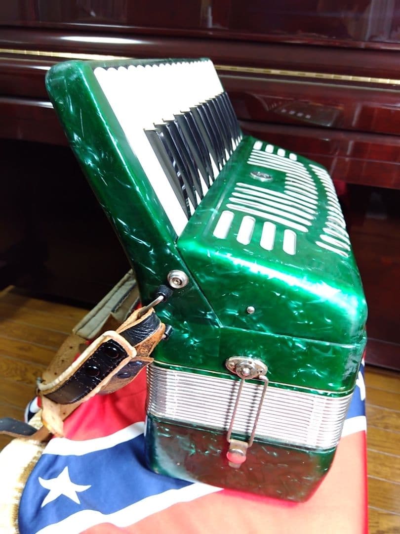 【整備済懐しい音色】Yamaha アルト アコーディオン A-32 32鍵