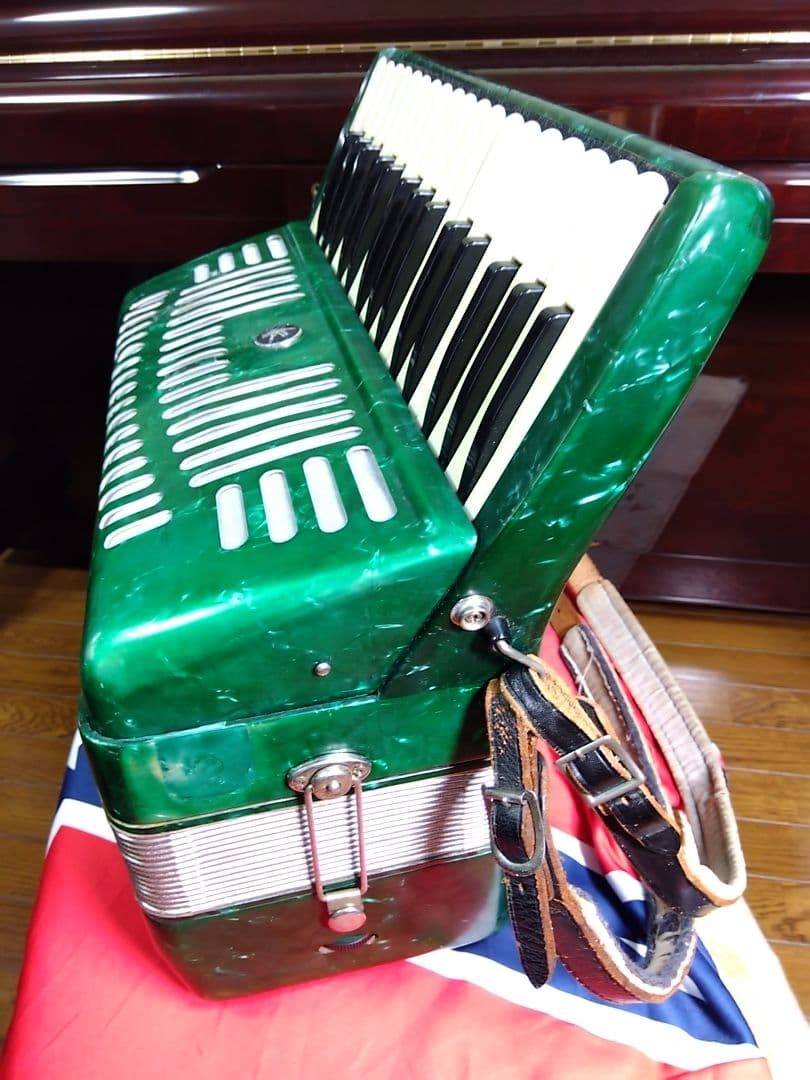【整備済懐しい音色】Yamaha アルト アコーディオン A-32 32鍵