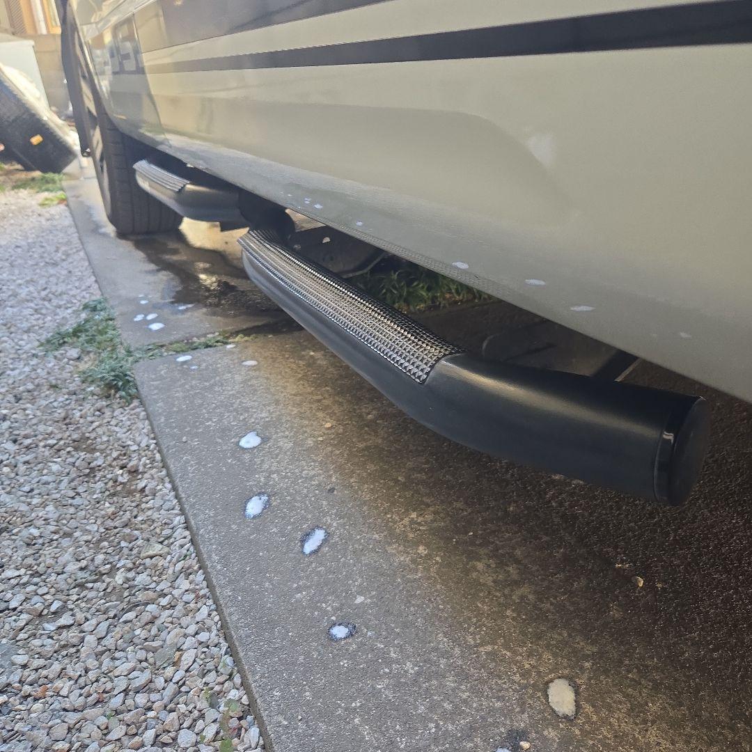 後期デリカD5MADLYS サイドステップTYPE-2 フロント、リヤセット