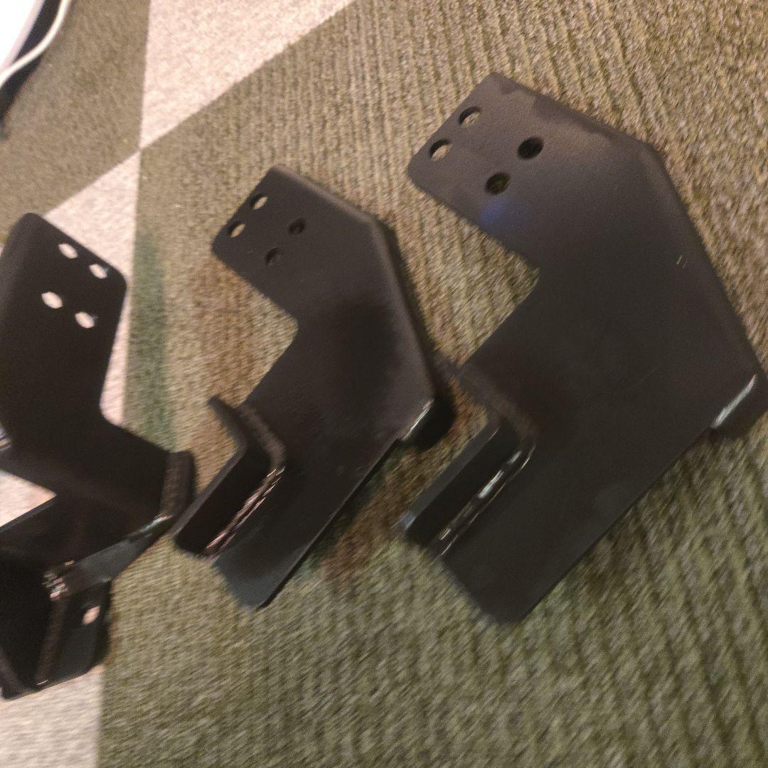 後期デリカD5MADLYS サイドステップTYPE-2 フロント、リヤセット