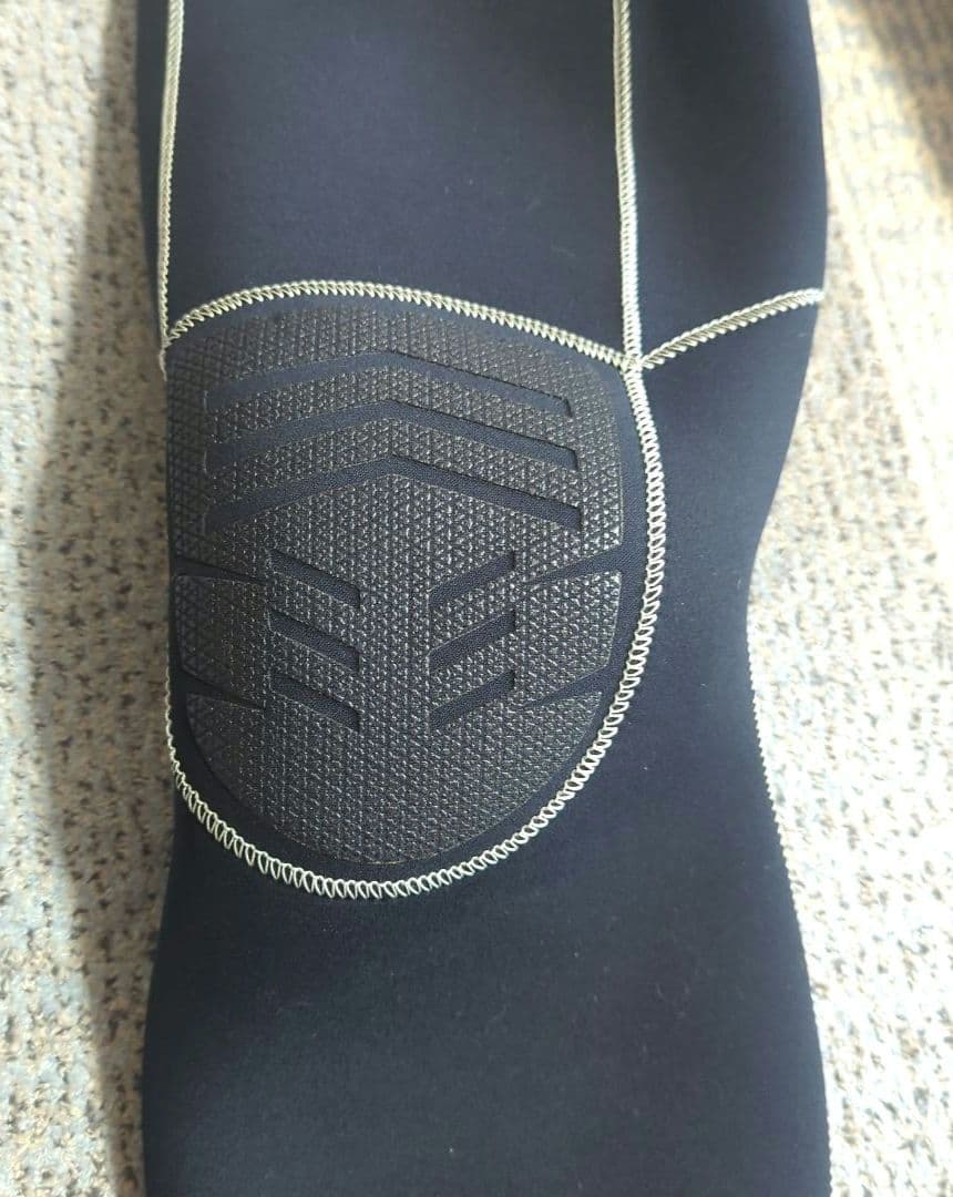 美品★CARVY　カービー　ウエットスーツ 3/2mm シーガルブラック×グレー