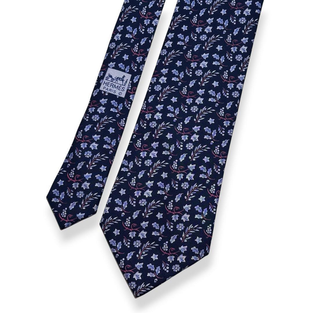 美品✨HERMES ネクタイ　エルメス　ブルー　花柄　ボタニカル　【E】