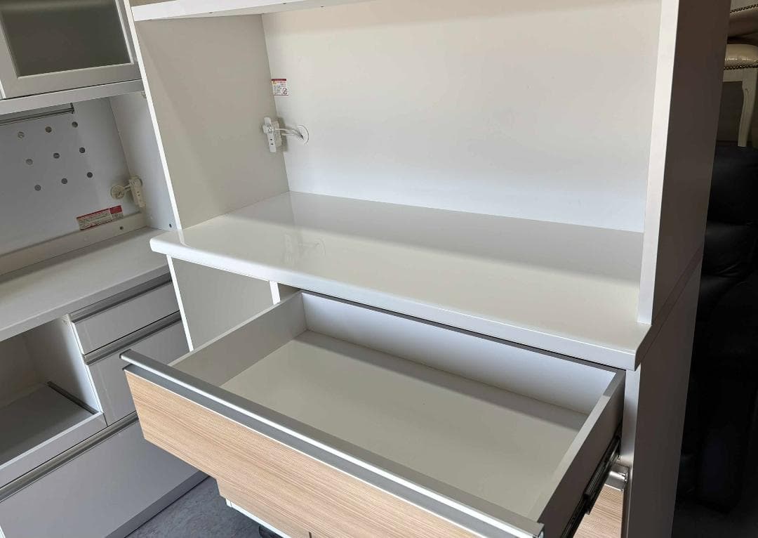 K MATSUDA 松田家具キッチンボード、食器棚、幅117cm Used