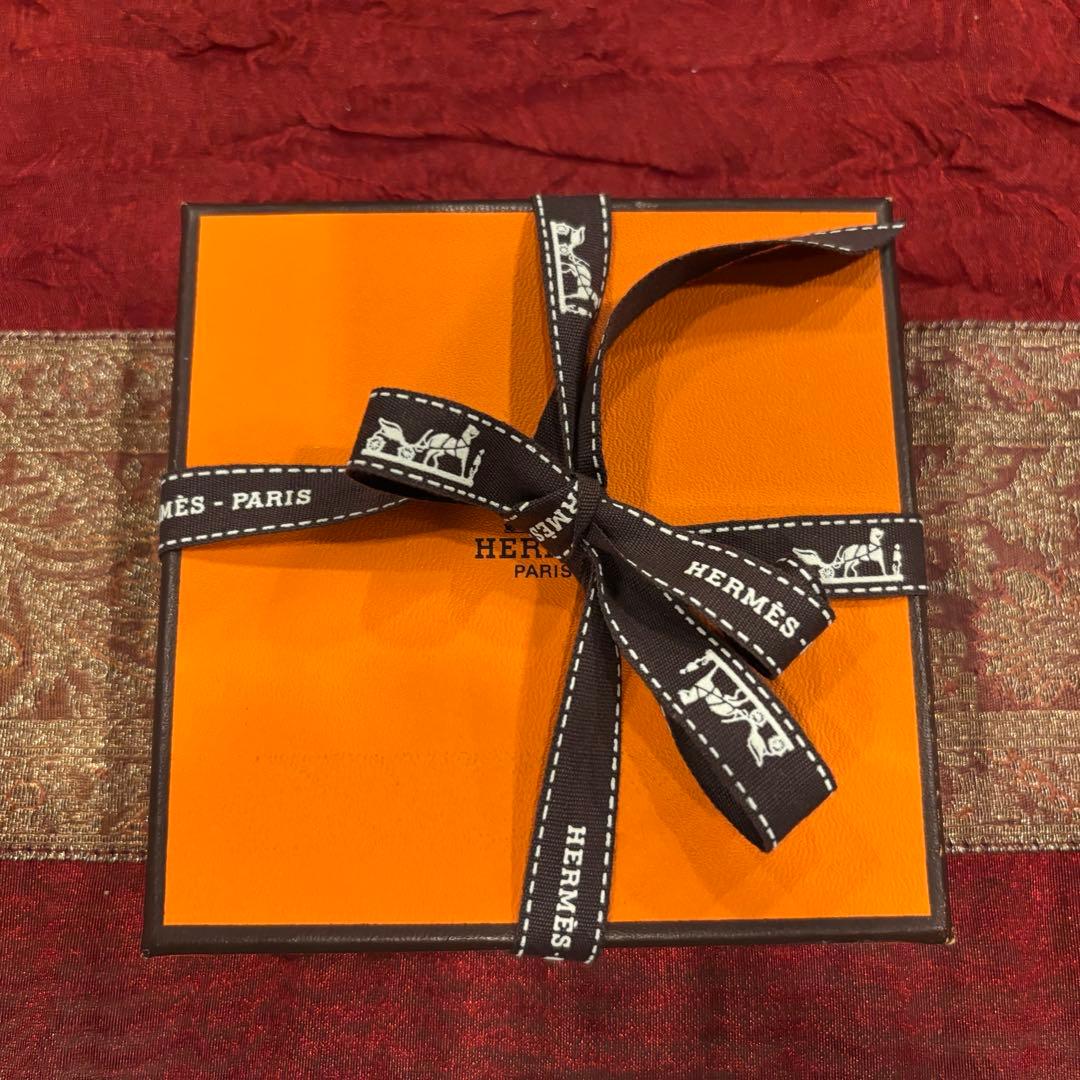 新品　HERMES エルメス　トゥカン　スクエアプレート