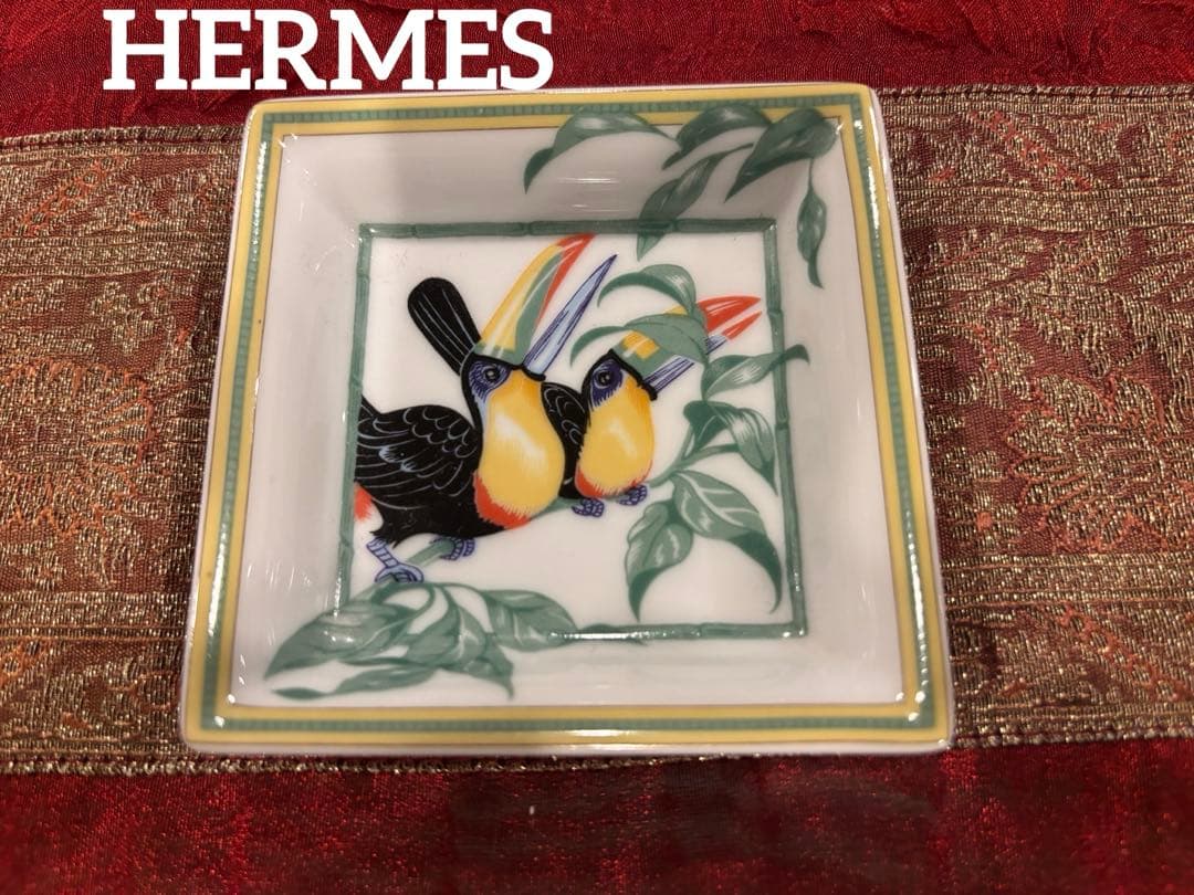 新品　HERMES エルメス　トゥカン　スクエアプレート