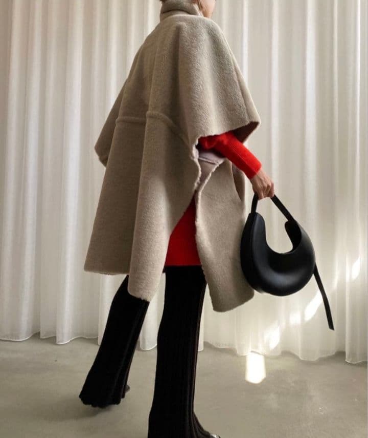 paripari様　AMERI　極美品　ベージュ　ポンチョコート　リバーシブル