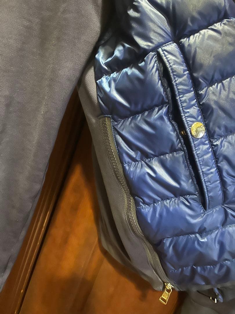モンクレール メンズ ネイビー 切り替え ダウンジャケット