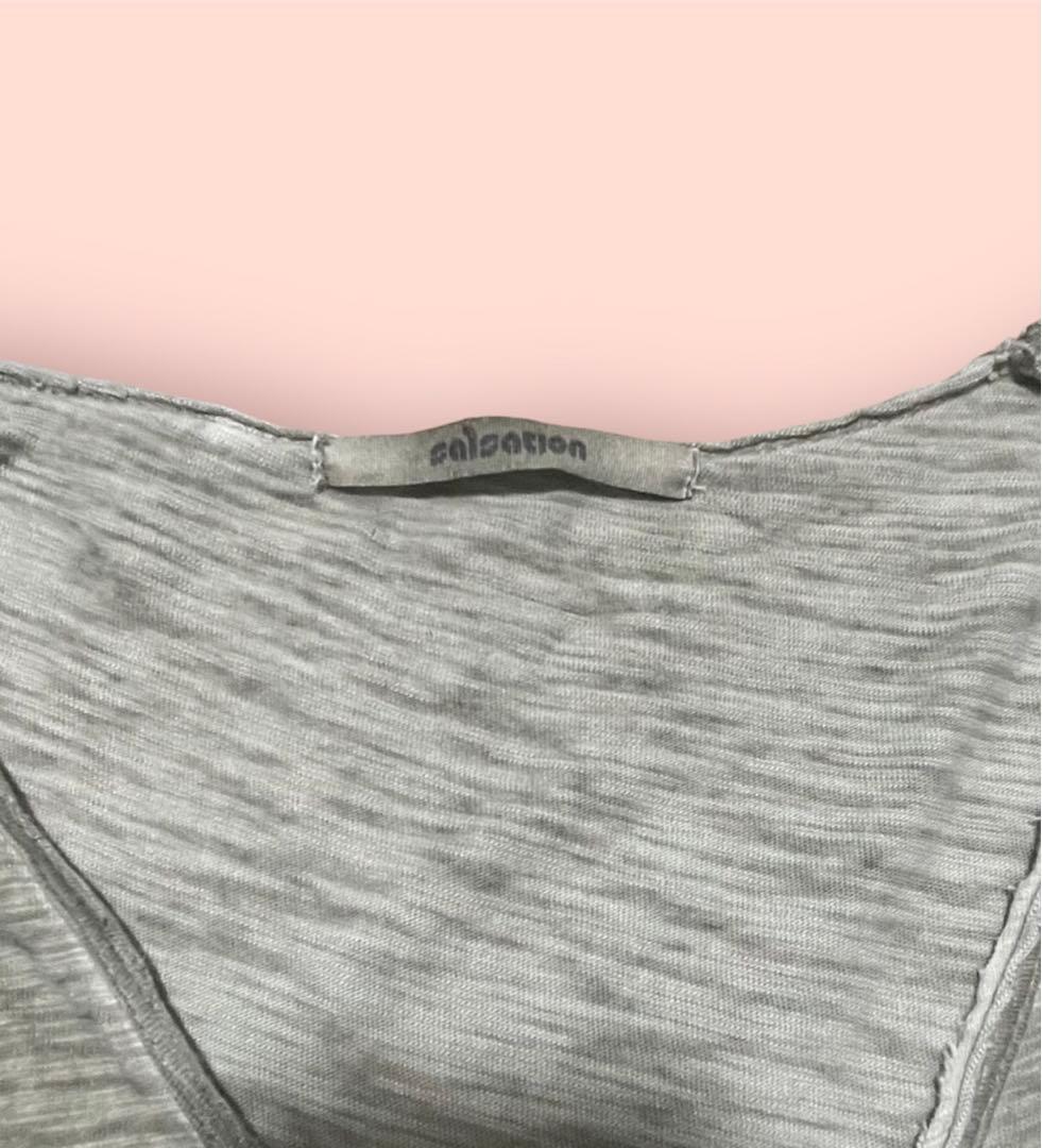 サルセーション \"V\" Neck T-shirt SALSATION