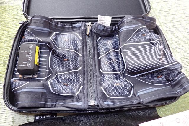 美品！　SIXPAD　シックスパッド　パワースーツコアベルト　サイズM