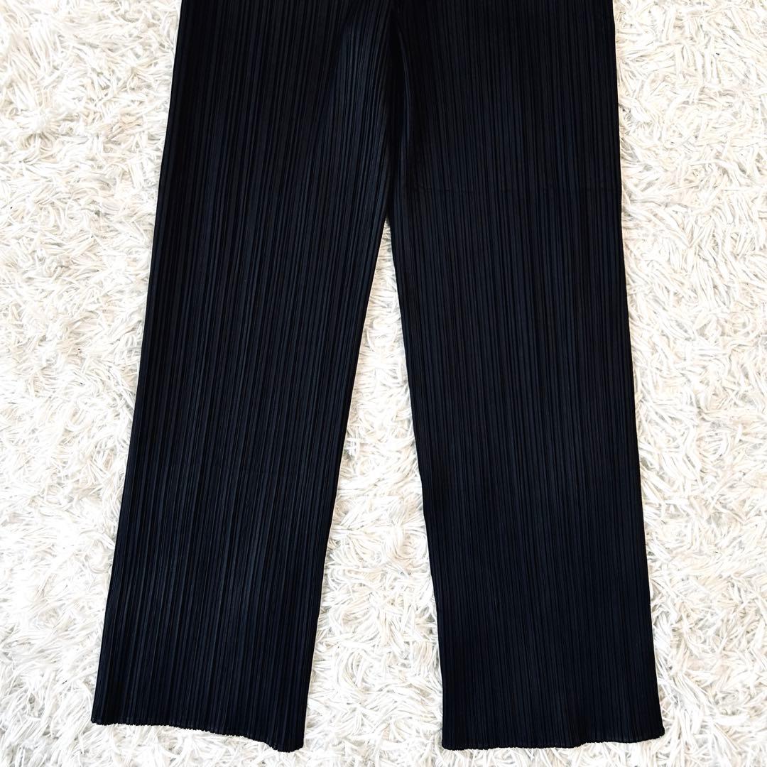 プリーツプリーズ パンツ イッセイミヤケ ブラック