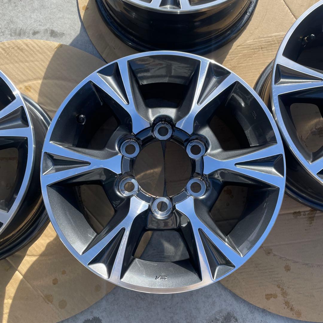 ハイエース　純正アルミホイール4本　新車外し